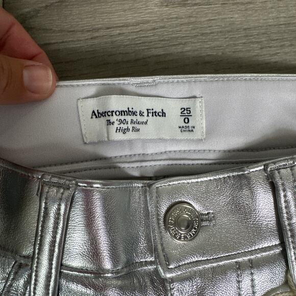 Abercrombie & Fitch The 90s Relaxed High Rise Straight Pants Silver sz 25/0 - Picture 4 of 8